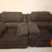 مبل راحتی ۷ نفره به اضافه یک عدد میز عسلی|مبلمان خانگی و میز عسلی|دامغان, |دیوار