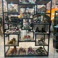 رگال، قفسه،ویترین