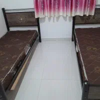دو عدد تخت خواب با تشک