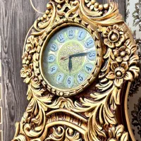 ساعت ایستاده و بوفه