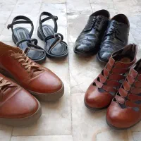چهار جفت کفش زنانه و مردانه