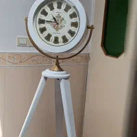 ساعت ایستاده در حد نو سالم