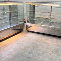 ویترین قنادی