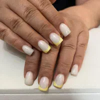مدل کاشت ناخن با ژل و پودر ژلیش لمینت مانیکور|خدمات آرایشگری و زیبایی|قم, زنبیل آباد|دیوار