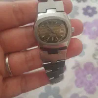 ساعت زنانه قدیمی و عتیقه