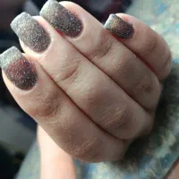 کاشت ناخن دست