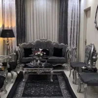 مبل کلاسیک۷نفره همراه میز نهار خوری۶ نفره در حد نو