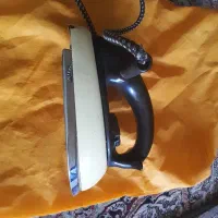 اتو قدیمی .کلکسیونی و کمیاب