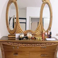 میز آرایش و کمد کاملا جادار