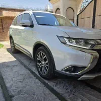 میتسوبیشی اوتلندر ۲۰۱۸