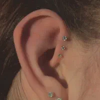 مرکز تخصصی انواع پیرسینگ گوش،لب،بینی|خدمات آرایشگری و زیبایی|هشتگرد, شهرک ولیعصر (مصلی)|دیوار