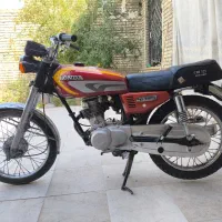 موتورسی جی۱۲۵