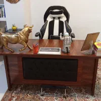 صندلی و میز