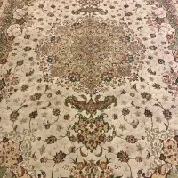 ۳ عدد فرش نگین|فرش|مشهد, گلبرگ|دیوار