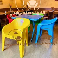 میز و صندلی پلاستیکی مدل رستم