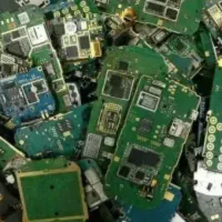خریدضایعات گوشی موبایل وکامپیوتر سوخته برد های سبز
