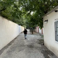 ۶۰۰متر باغچه با بنای قدیمی/خیابان جم/مناسب ساخت
