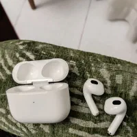 ایرپاد 3 اورجینال در حد نو واقعی ZAA