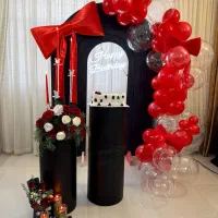 بادکنک آرایی فقط۴۹۰با بگ گراند میز کیک.یک عدد