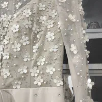 لباس مجلسی|لباس|اصفهان, ولدان|دیوار