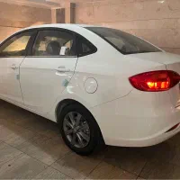 جک جی ۴ سفید