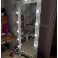 اینه چراغ دار قدی
