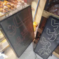 ترازو و چهارپایه آهنی دومتری و تابلو ال ای دی|فروشگاه و مغازه|کرج, بنیاد|دیوار