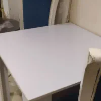 میز چهار نفره همراه دو صندلی|میز و صندلی غذاخوری|بندر انزلی, امامزاده|دیوار