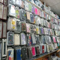 فروشنده خانم موبایل فروشی