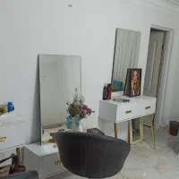 اجاره صندلی در سالن زیبایی زنانه|اجارهٔ کوتاه‌مدت دفتر کار و فضای آموزشی|رشت, سعدی (تختی)|دیوار