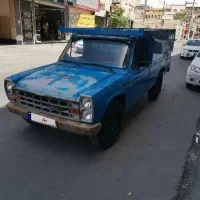 نیسان وانت 81