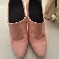 دوجفت کفش کاملا نو سایز ۳۸ و۳۷