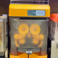 آب هویج گیری سانتوس هلال آب مرکبات گیری|کافیشاپ و رستوران|تهران, اتحاد|دیوار