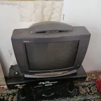 تلویزیون‌بیست‌یک‌با‌میز‌تلویزیون‌به‌فروش‌میرسه|تلویزیون و پروژکتور|زابل, |دیوار