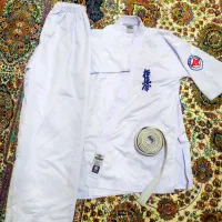 رزمی، لباس کیوکوشین کاراته