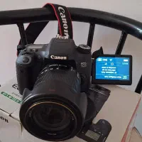 دوربین  کنون 760D با شات پایین+لنز 18-135