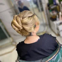 میکاپ و شنیون vip فقط 700به مدت محدود|خدمات آرایشگری و زیبایی|ابهر, |دیوار