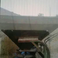 ادوات کشاورزی گاوآهن وبذرپاش