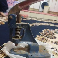 پانچ دکمه زن