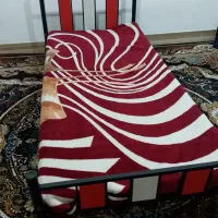 تخت یکنفره سالم