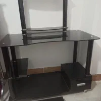 میزکامپیوتر بزرگ وجادار.درحدنونو