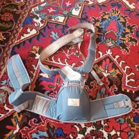 آغوشی صندل دار