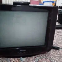 وسیله تراکتور و تلویزیون