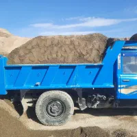 حمل شن‌و ماسه . نخاله وخاک‌باغچه