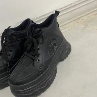 کفش اسپرت درحد نو