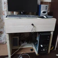 میز تحریر یا کامپیوتر