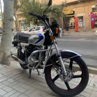 موتور پرواز ۲۰۰ مدل ۱۴۰۲. بسیار سالم|موتورسیکلت|ملایر, |دیوار