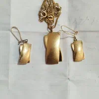 تقریباً 10گرم طلای 750عیار