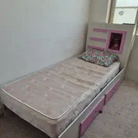 سرویس خواب سالم و کامل دخترانه|تخت و سرویس خواب|قم, باغ اشرافی|دیوار