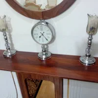 شمعدون  و ساعت